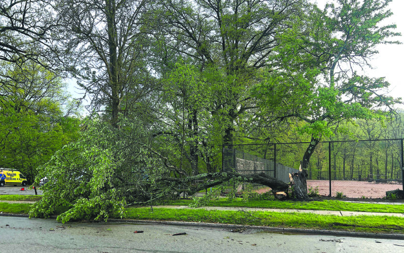 2 dead as slow-moving storms flood roads across Oklahoma and Texas ...